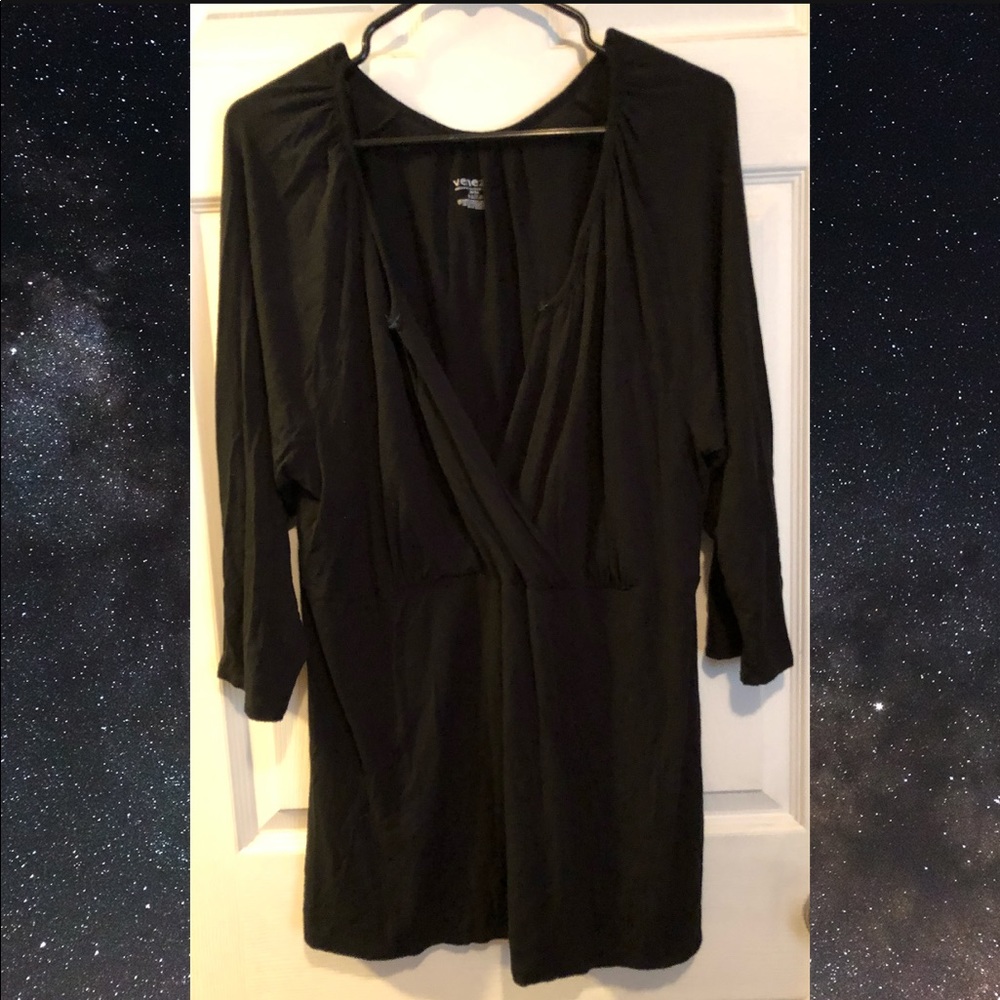 Venezia V-neck Top - Size 22/24